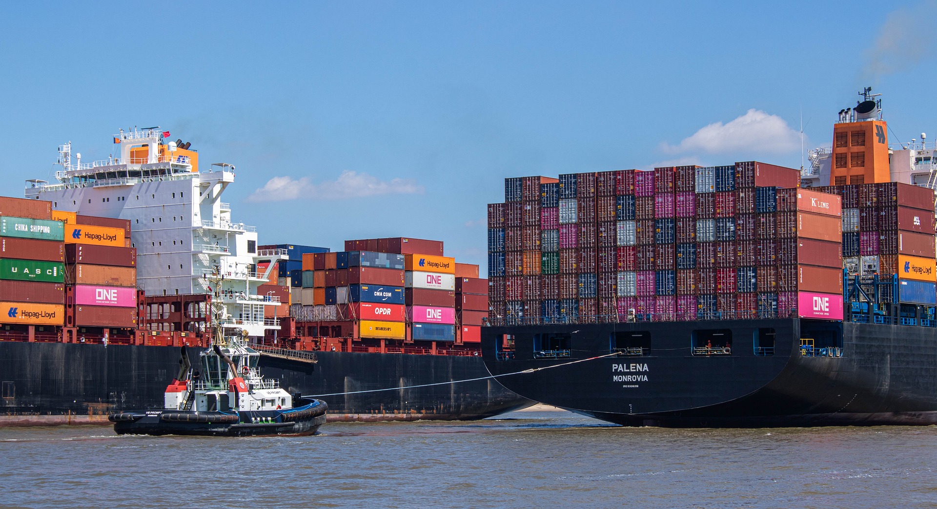 Container Ship on the River - Collaboration